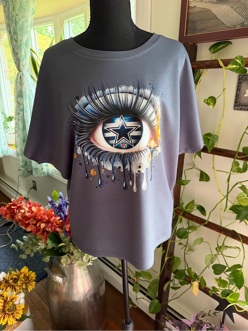 Dallas Cowboys Eye Graphic Tee - Blue, White, Gold Accents